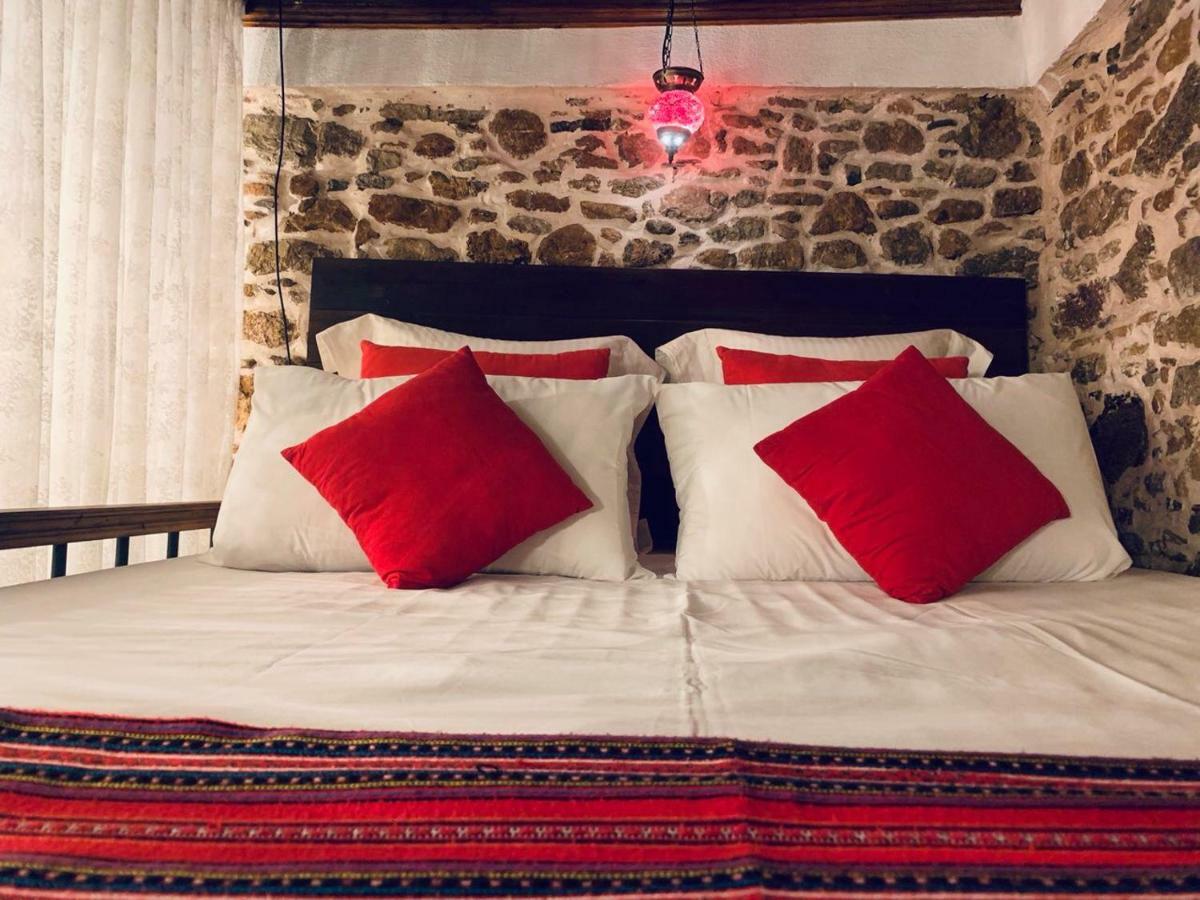 Areti'S Traditional House Apollona Экстерьер фото